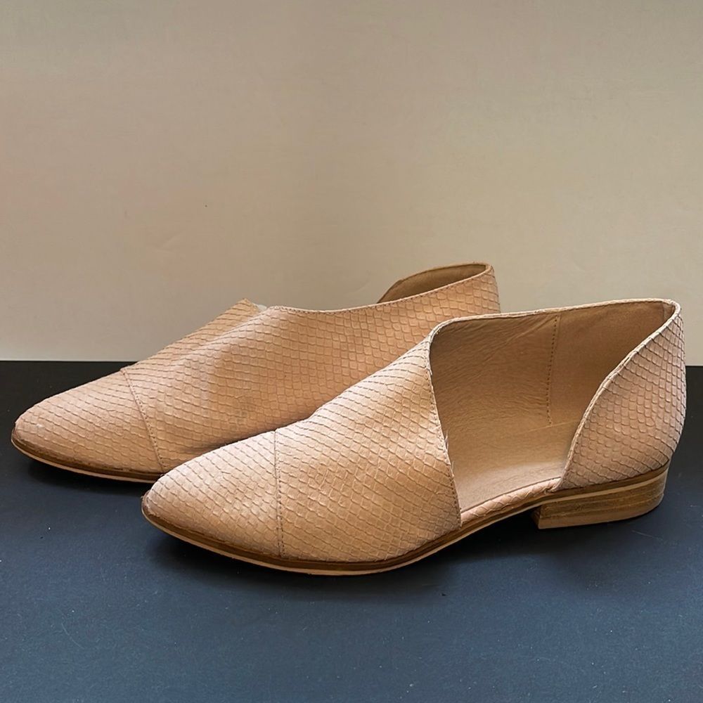 Catherine Malandrino Blush/Tan Textured D'Orsay Ankle Flats